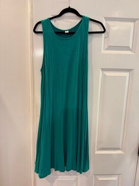 Old Navy Green Sleeveless Swing Dress